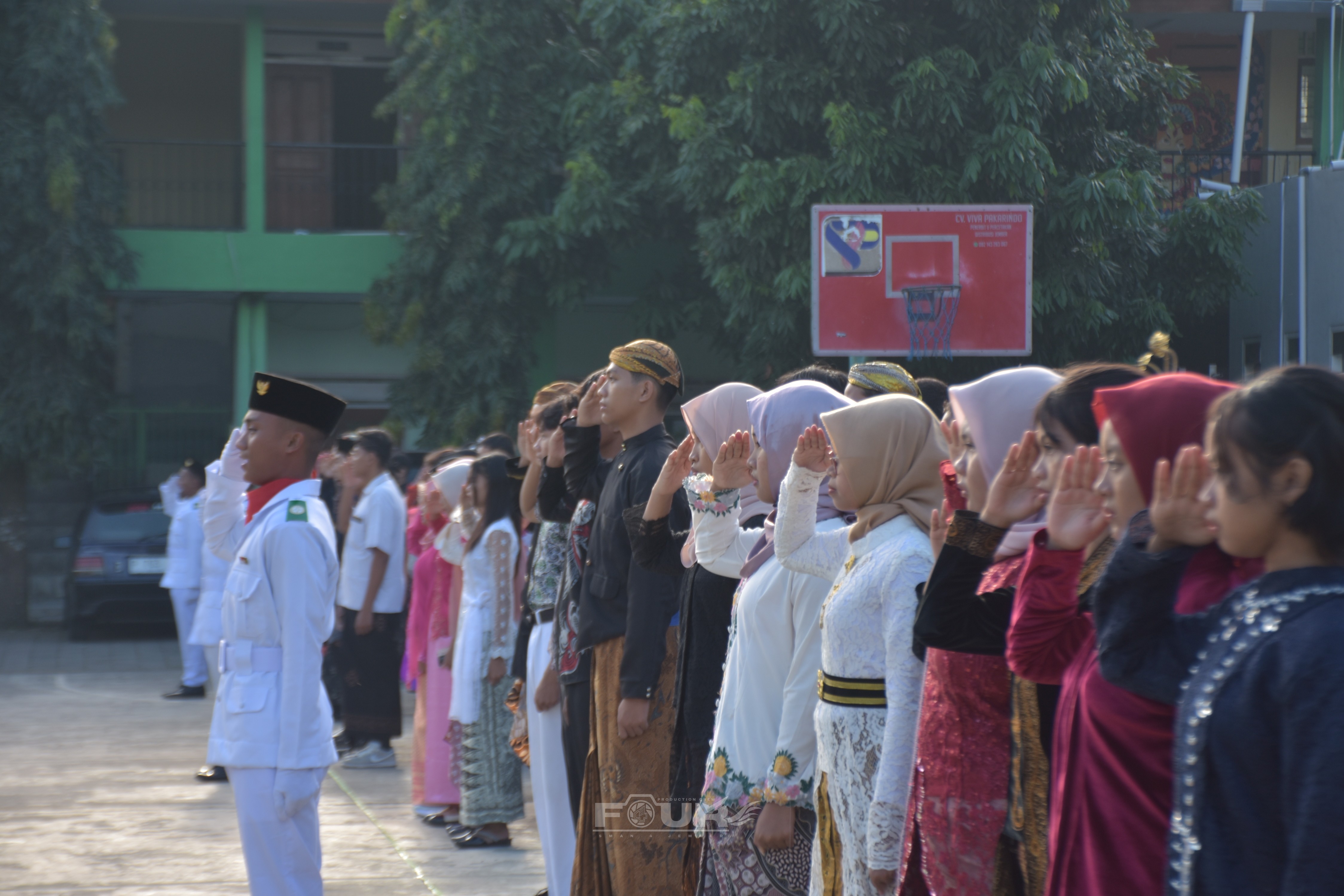 Berkarakter dan Berprestasi