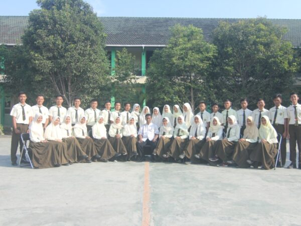 Kelas XII IPA 6 Kelas XII IPA 6